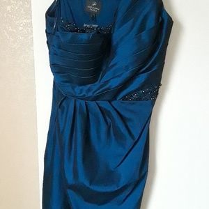 Adrianna Pappell one shoulder dress